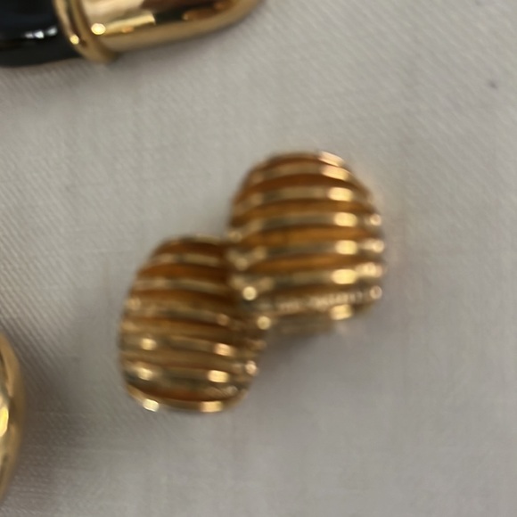 •VINTAGE GIVENCHY EARRING ESTATE SALE CLIP TRUNK SHOW MAXIMALIST• - Picture 4 of 8